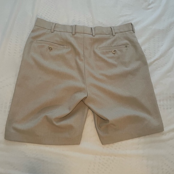 Peter Millar Performance shorts - 34 - Picture 2 of 3